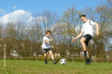 Fußball mit Sohn